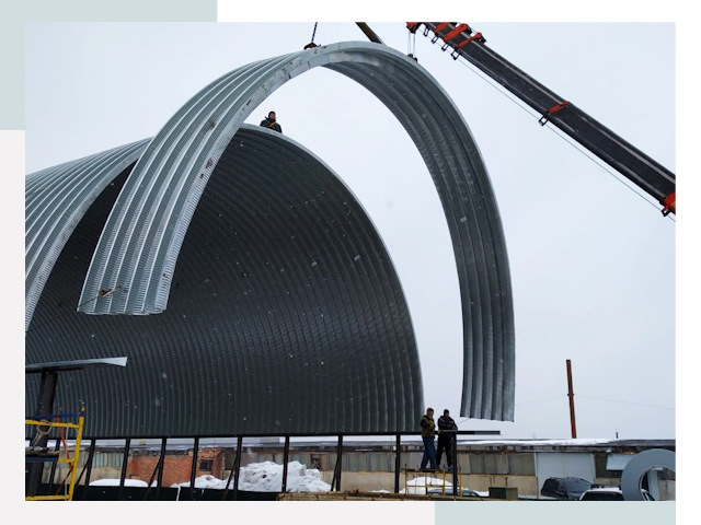 Полукруглые ангары в Усинске